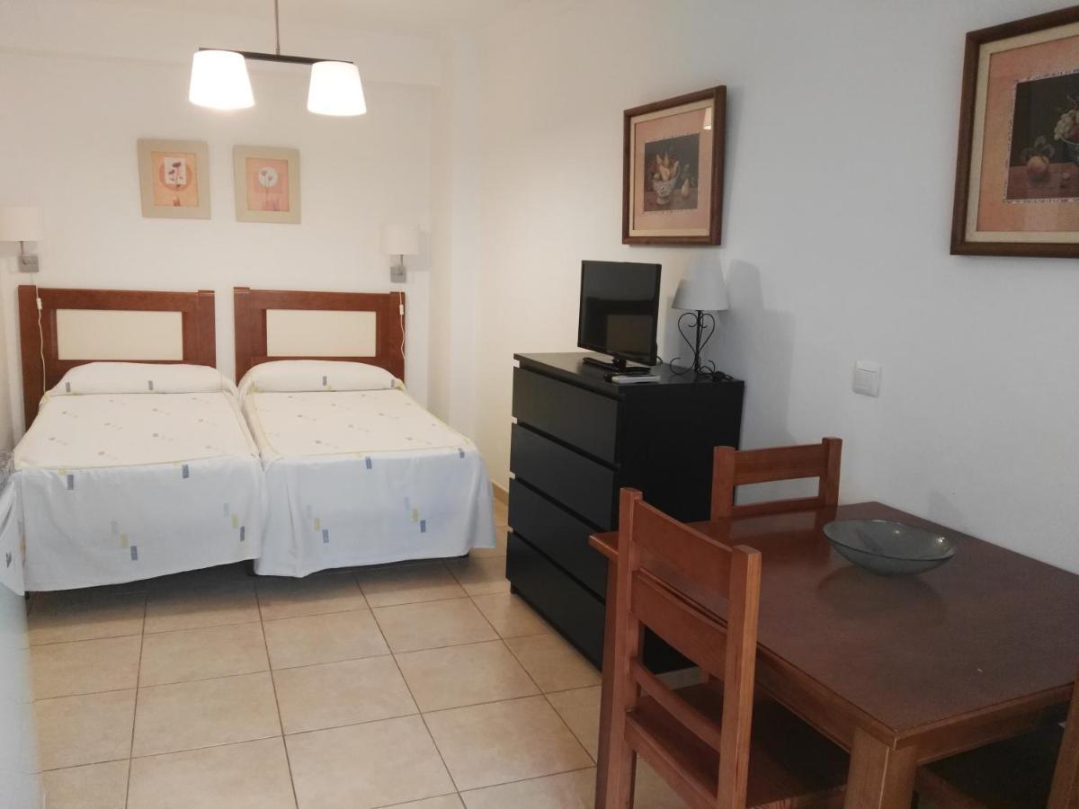 נרחה Apartamentos El Barrio מראה חיצוני תמונה