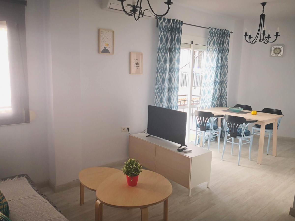נרחה Apartamentos El Barrio מראה חיצוני תמונה