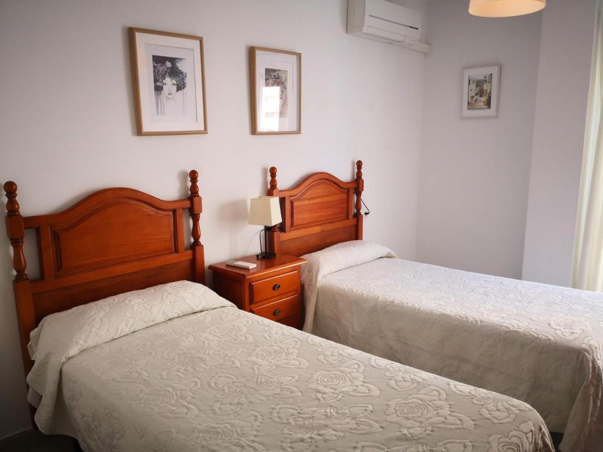נרחה Apartamentos El Barrio מראה חיצוני תמונה